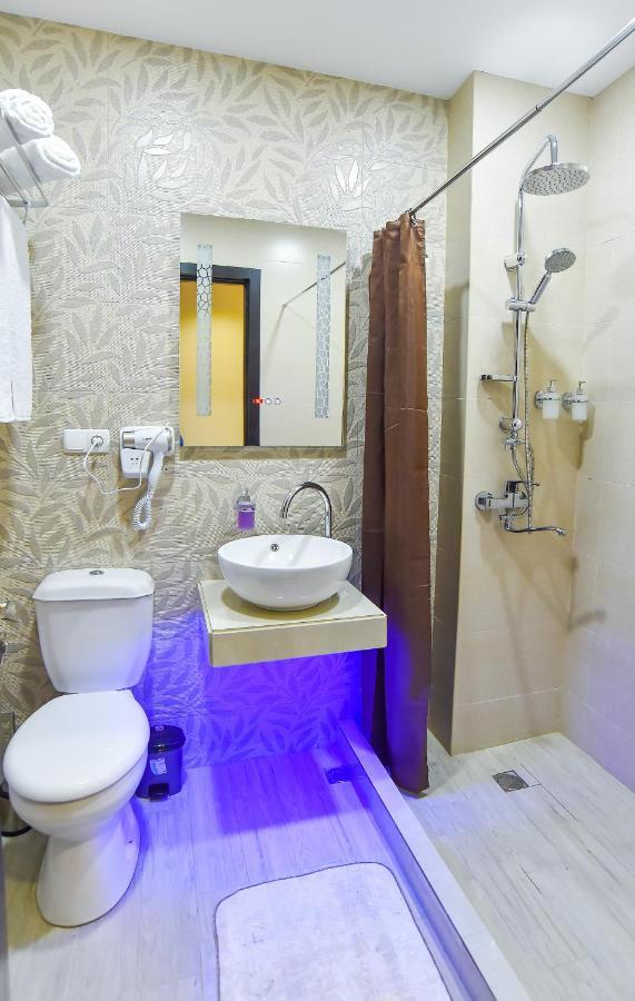 Our Apartment Kutaisi Ngoại thất bức ảnh